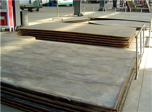 鋯鋼復(fù)合板（帶覆層氧化層交付）